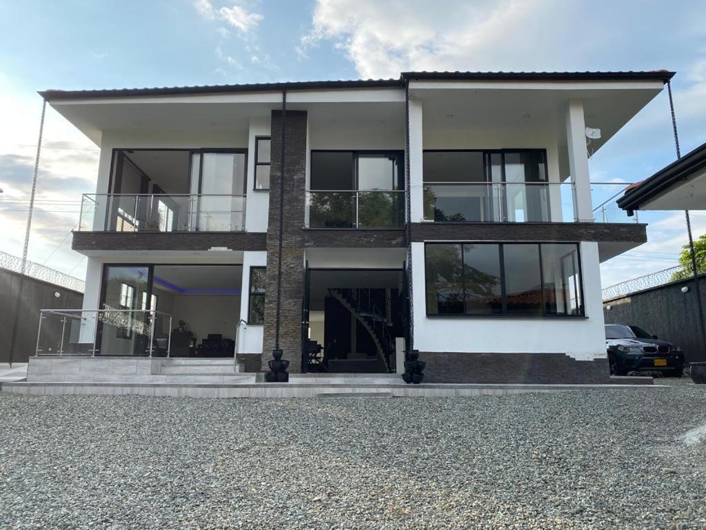 chalet el pilar, Barcelona quindio