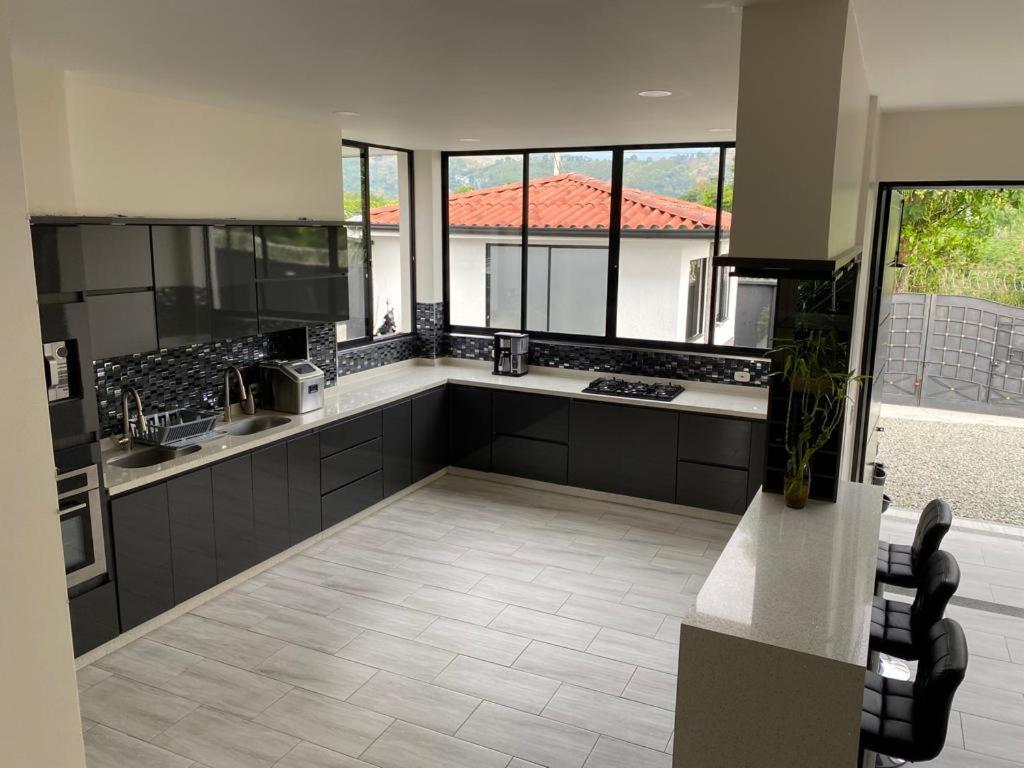 chalet el pilar, Barcelona quindio