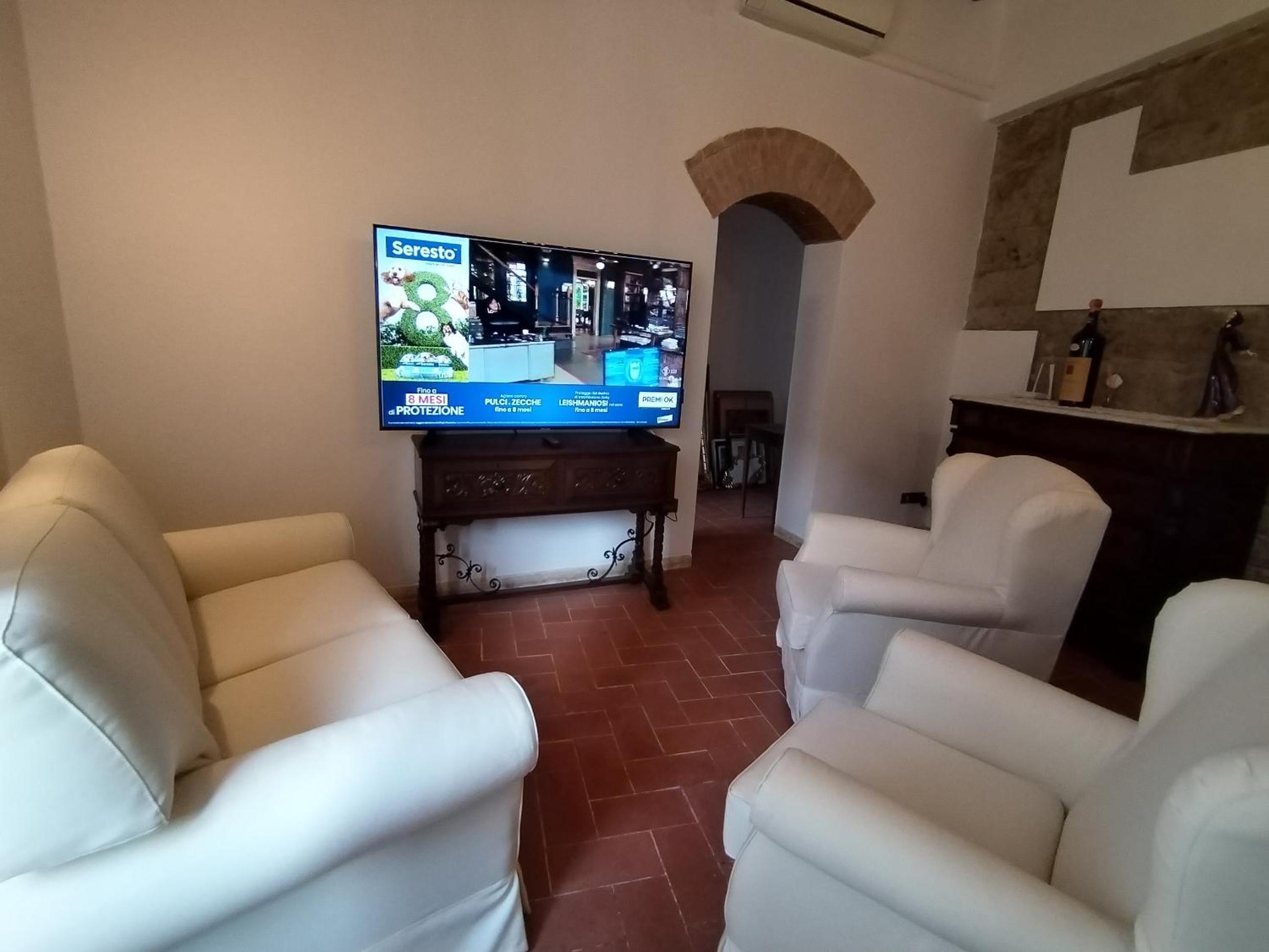 APPARTAMENTO CISTERNA 33 view 3