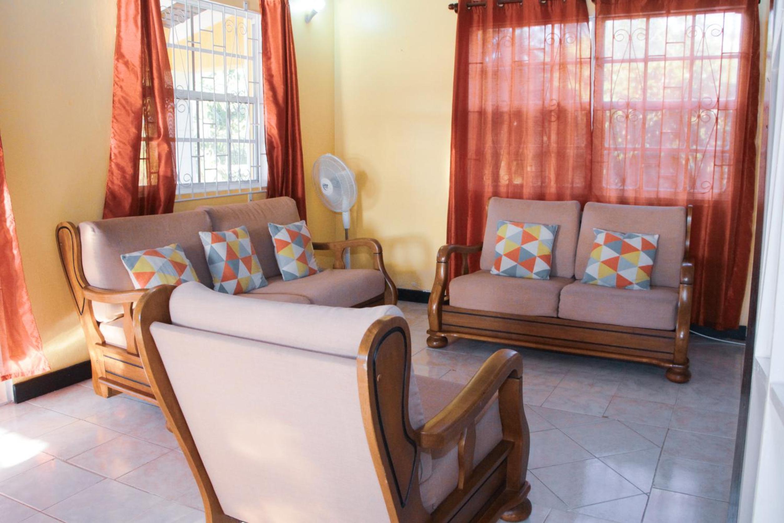 Buttercup Cottage Apartments