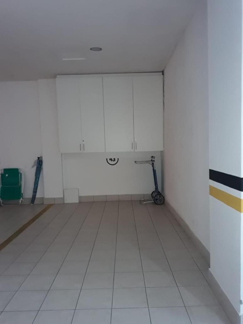 Apartamento uma quadra do mar, melhor localização
