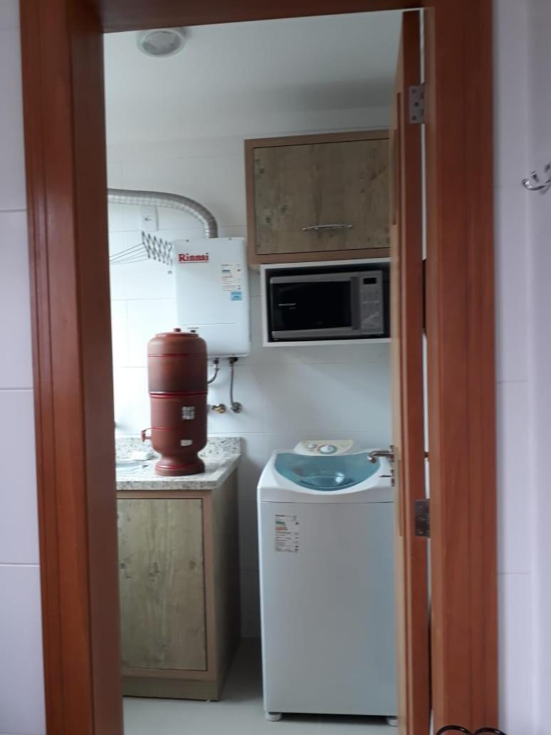 Apartamento uma quadra do mar, melhor localização