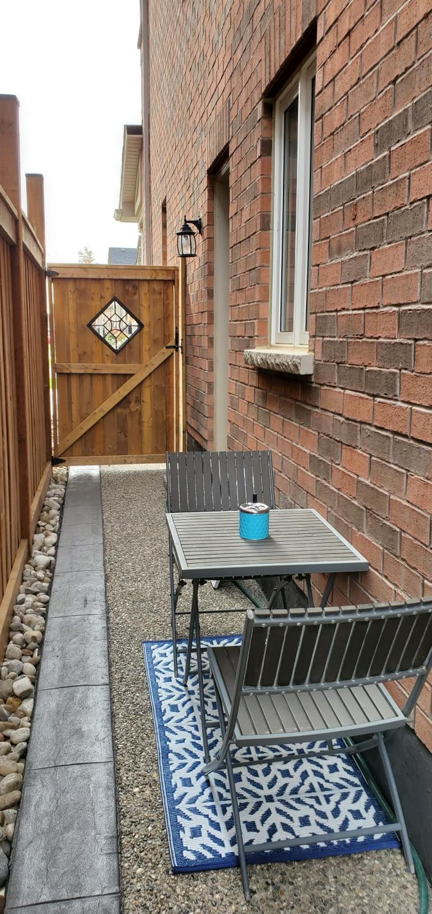Cozy 2 Bedrooms & 2 Bathrooms Guest Suite with Electric Fireplace