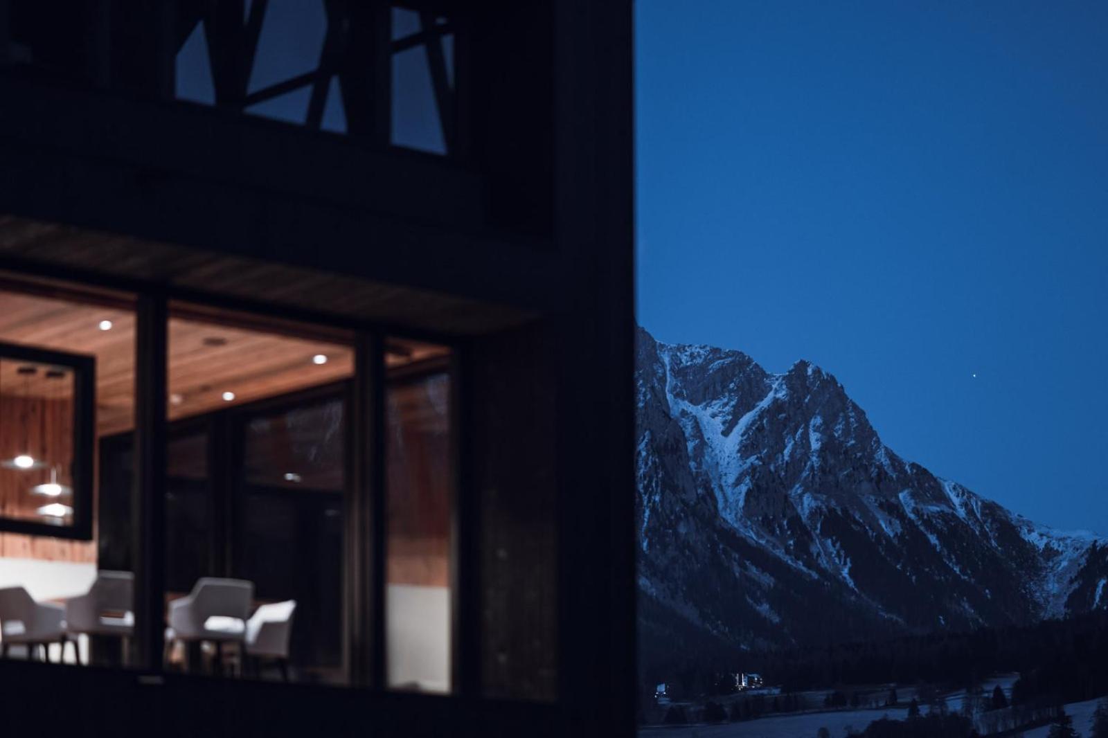 Amus Chalets Dolomites - Luxury Chalets South Tyrol