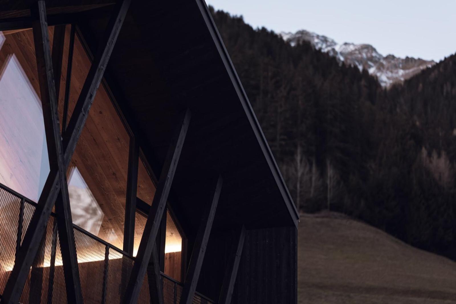 Amus Chalets Dolomites - Luxury Chalets South Tyrol