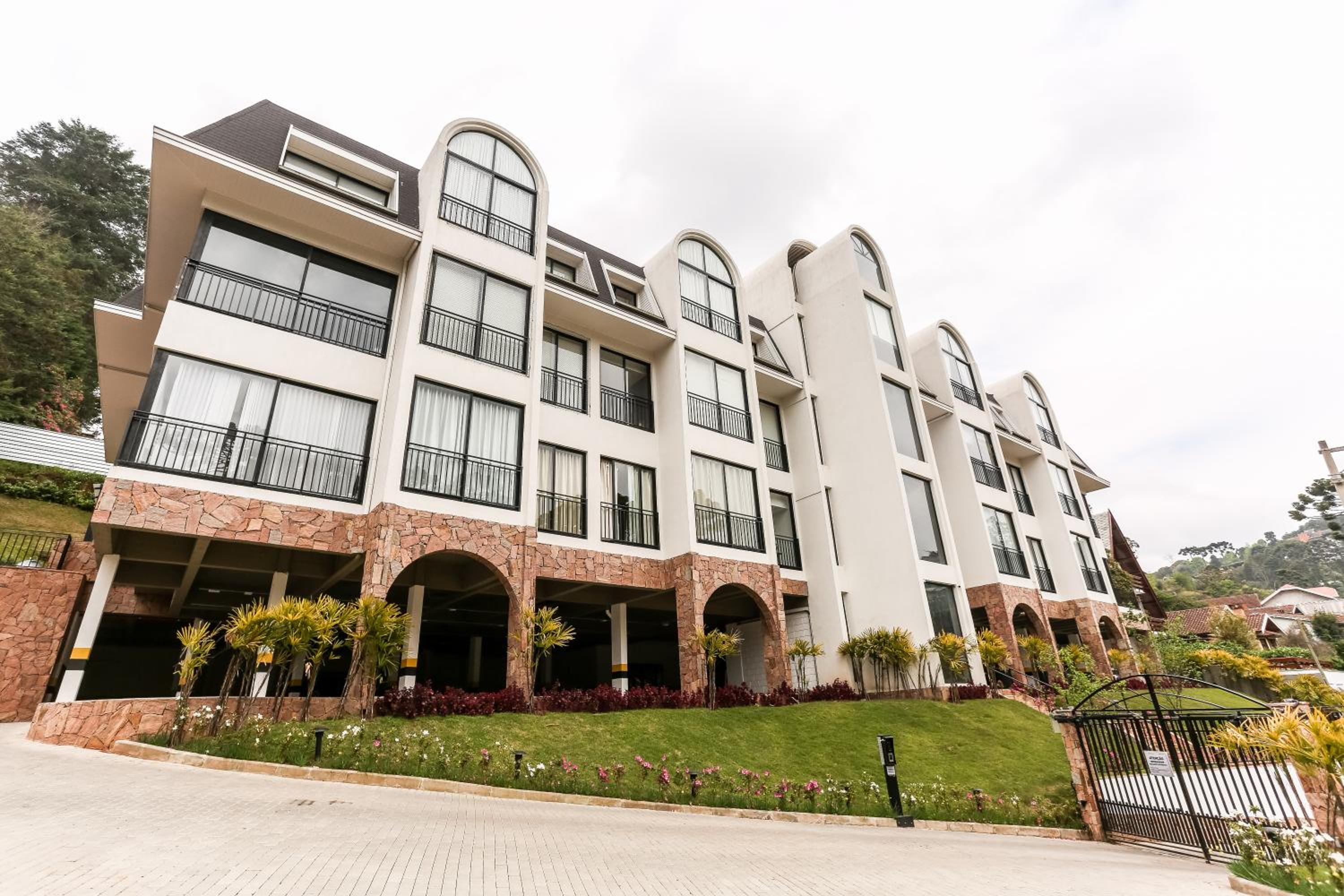 Star Green 211 - Triplex com linda vista e ótima localização