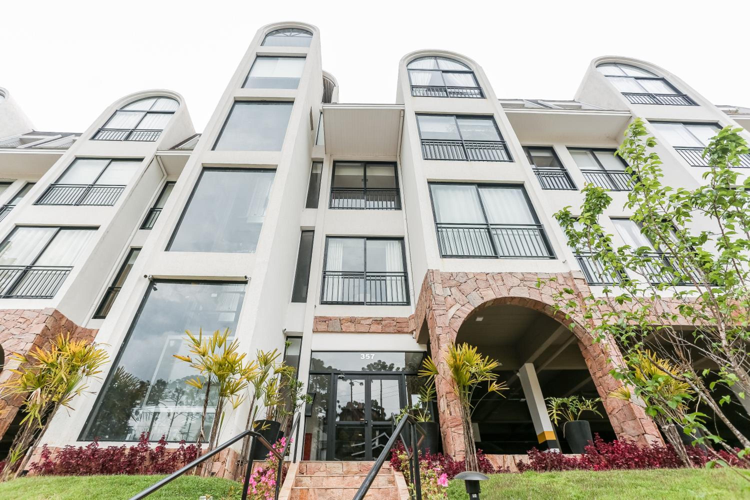 Star Green 211 - Triplex com linda vista e ótima localização
