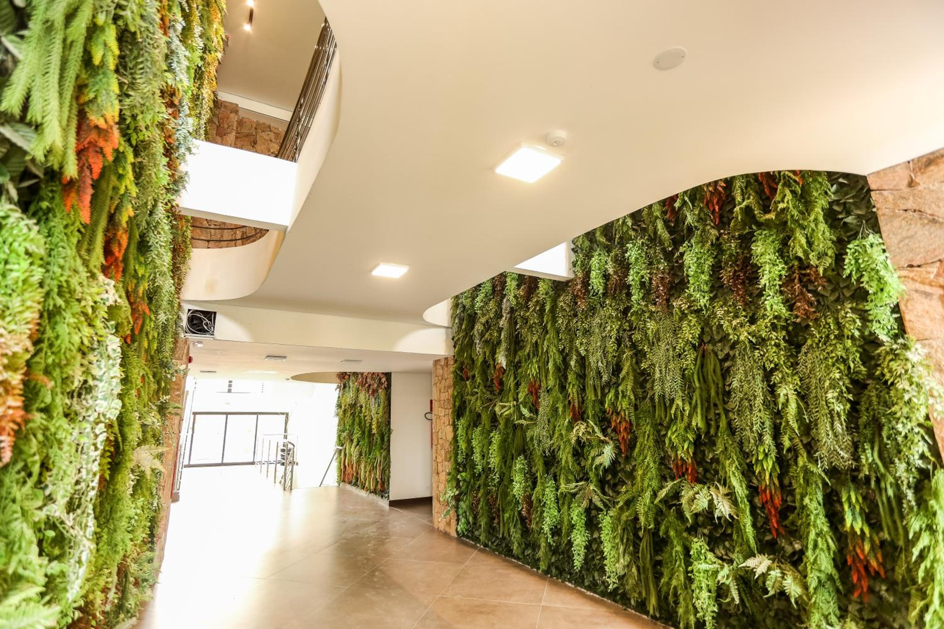Star Green 211 - Triplex com linda vista e ótima localização