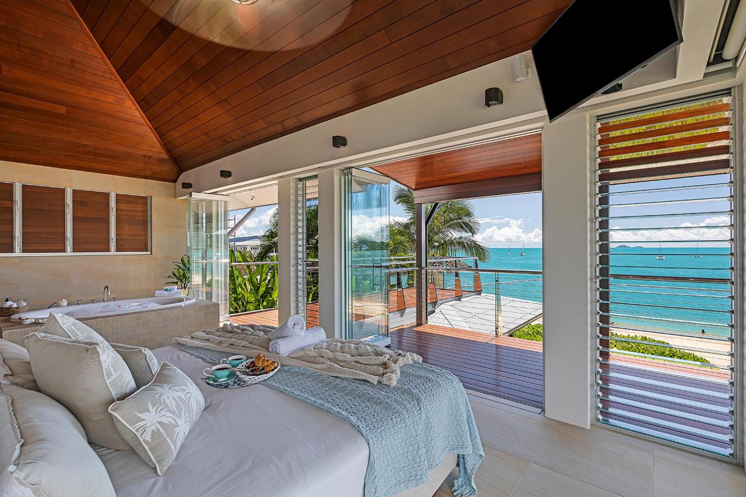 Anusara - Airlie Beach