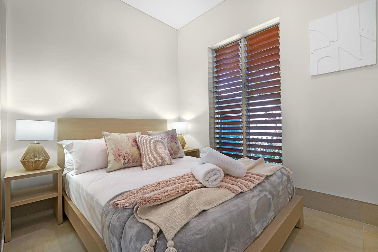 Anusara - Airlie Beach