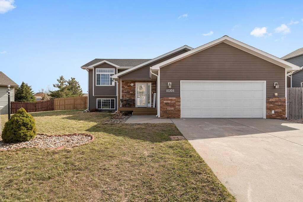 Stylish 5 BR- LG Fenced Backyard and Playground view 2