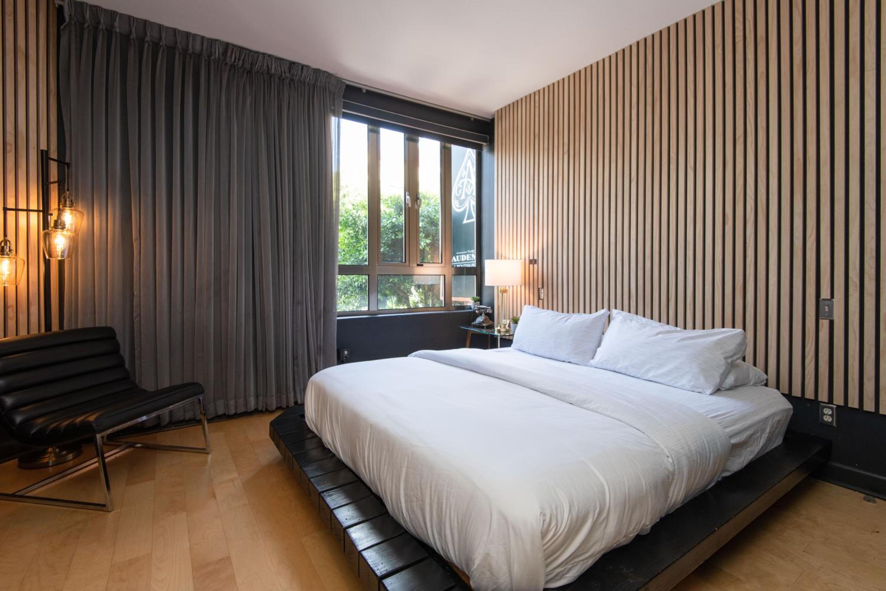 Los Angeles Vacations - Audemar Boutique Hotel and Apartment Homes - Property Image 32