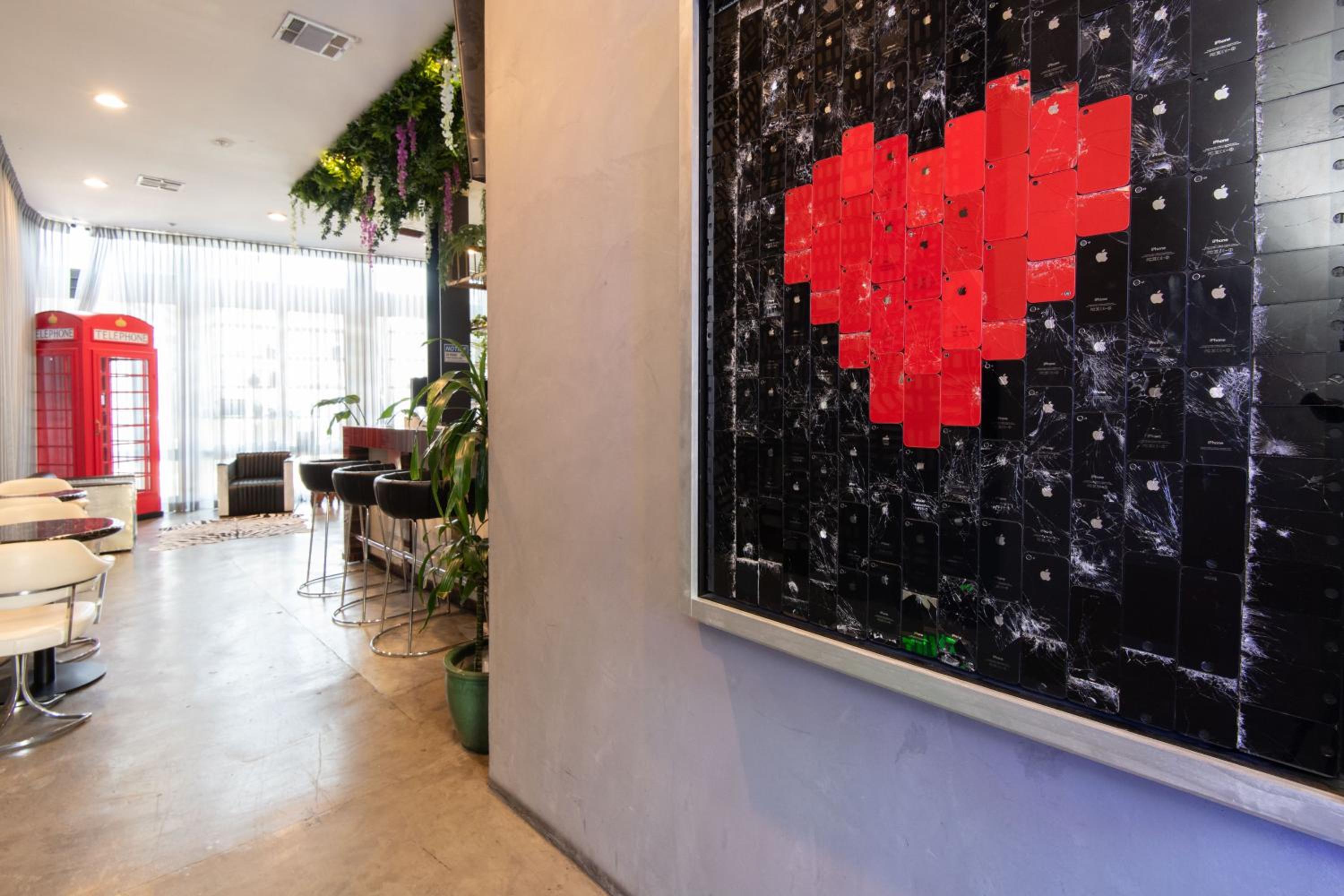 Los Angeles Vacations - Audemar Boutique Hotel and Apartment Homes - Property Image 13