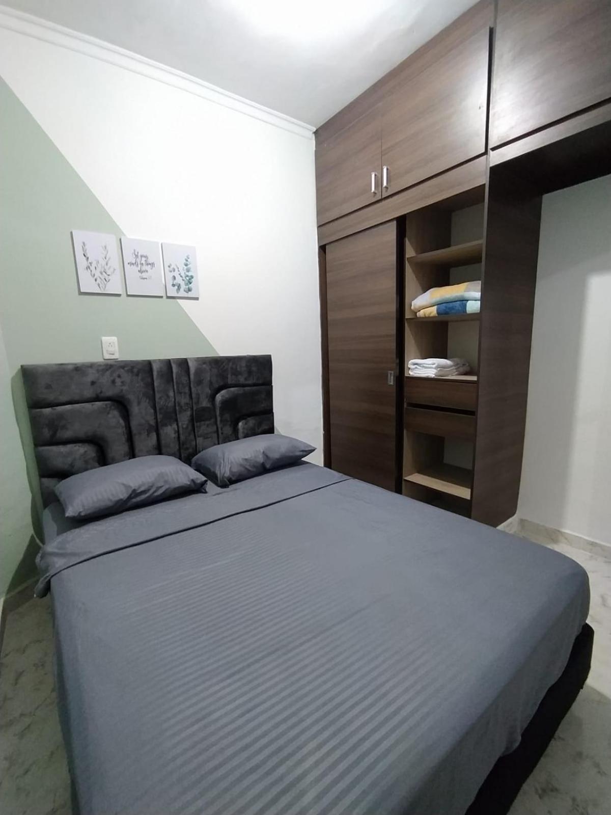 Apartamento turístico Medellín Laureles, By Family Rooms