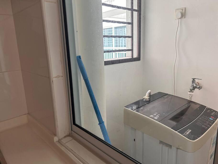 Golden Sands Seaview Residence 3MIN walk to Hospital Sultanah Aminah by Micasa Homestay