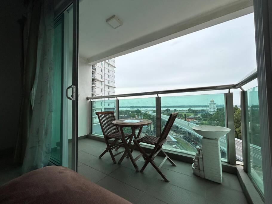 Golden Sands Seaview Residence 3MIN walk to Hospital Sultanah Aminah by Micasa Homestay