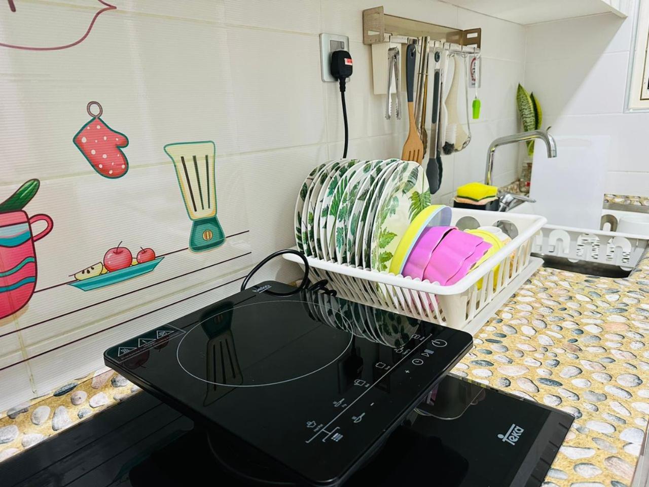 Paragon Residence 8-12pax-Big Balcony with BBQ
