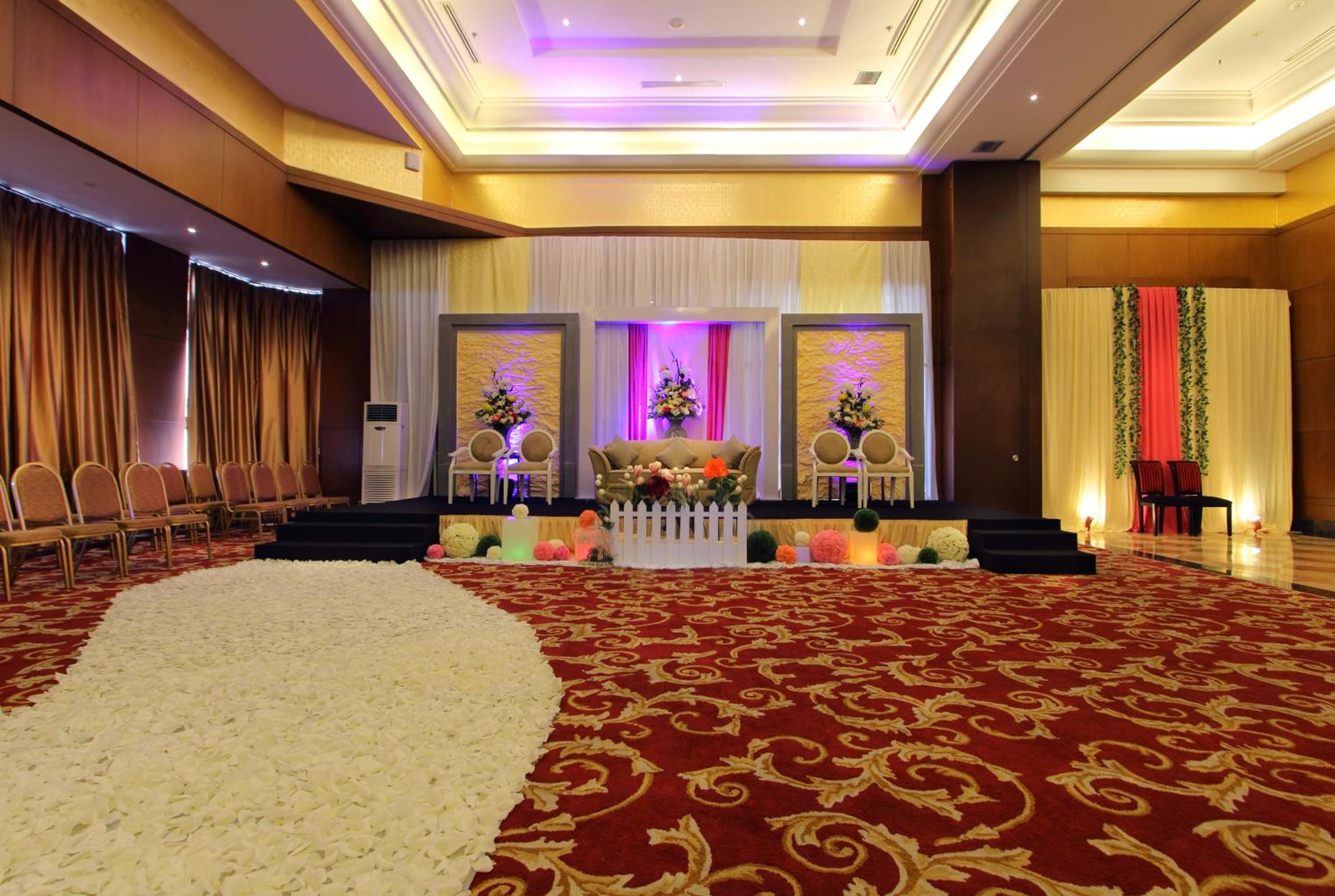 Best Western Mangga Dua Hotel & Residence