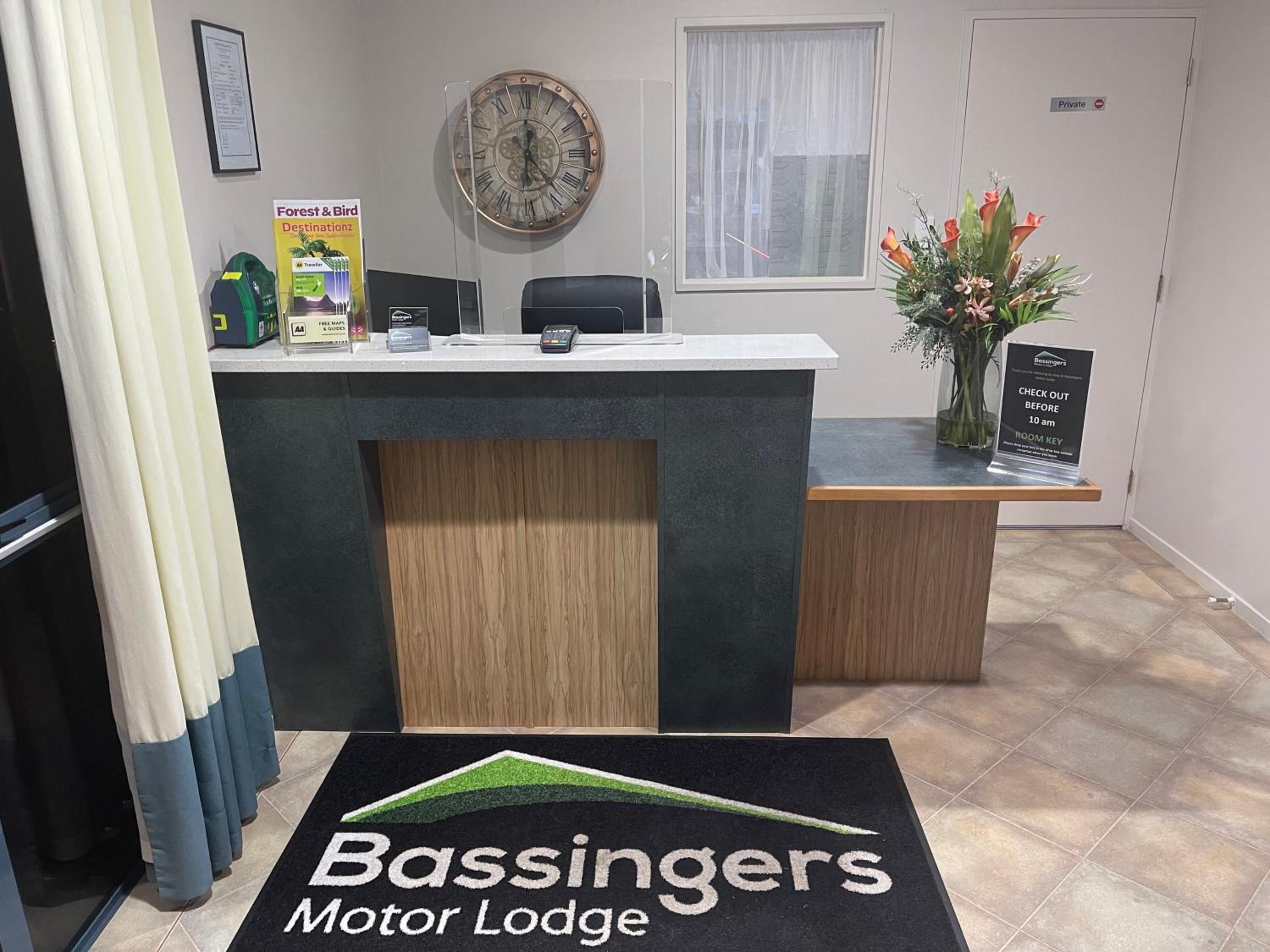 Bassingers Motor Lodge
