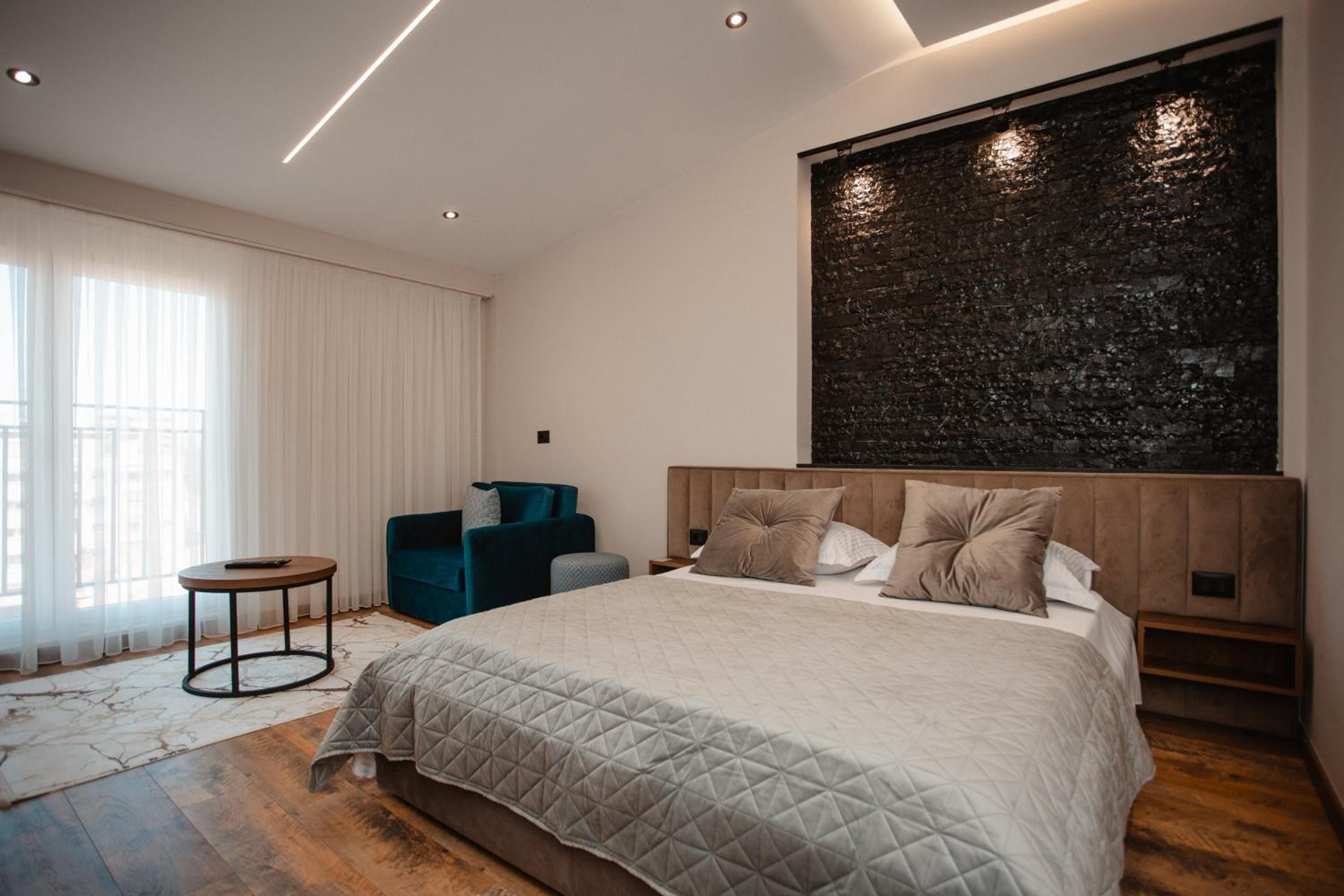 Centropolis Apartments