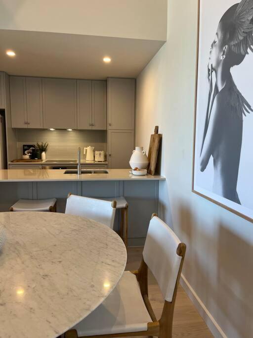 Hamptons @ Moana - beachfront 3 bed apartment