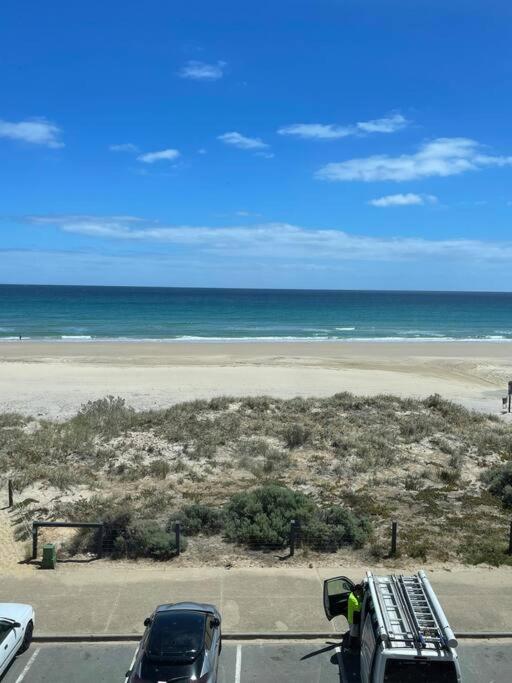 Hamptons @ Moana - beachfront 3 bed apartment