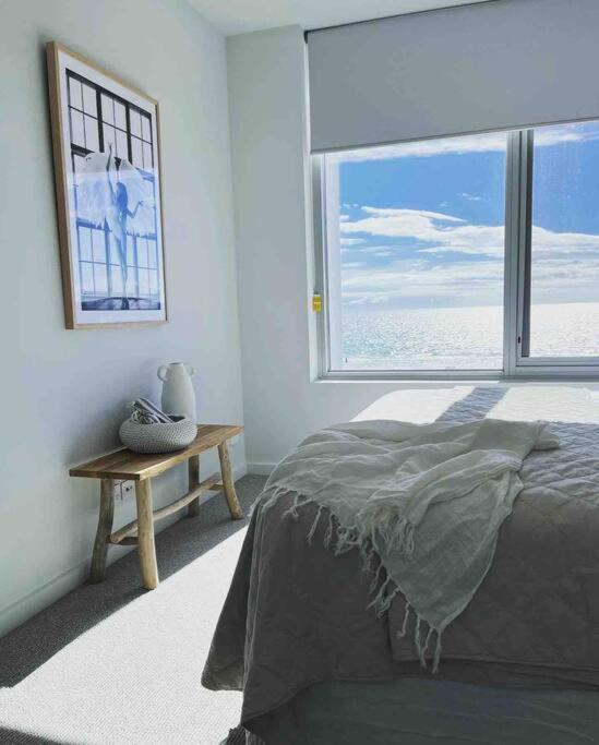 Hamptons @ Moana - beachfront 3 bed apartment