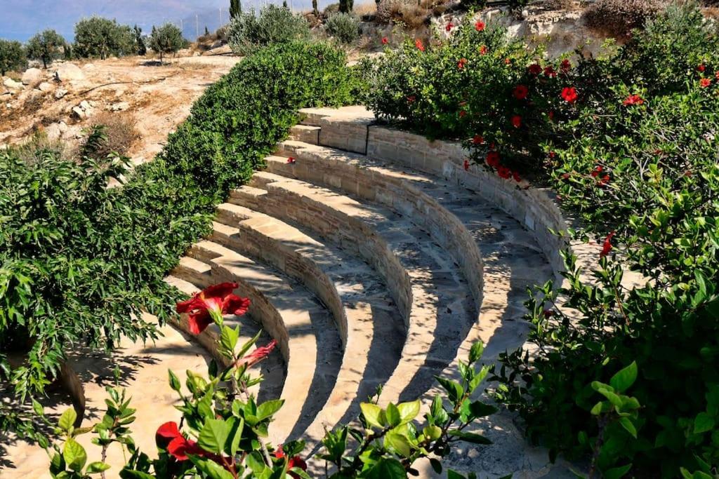 Villa Asteria - pool, garden, sea view & privacy view 3