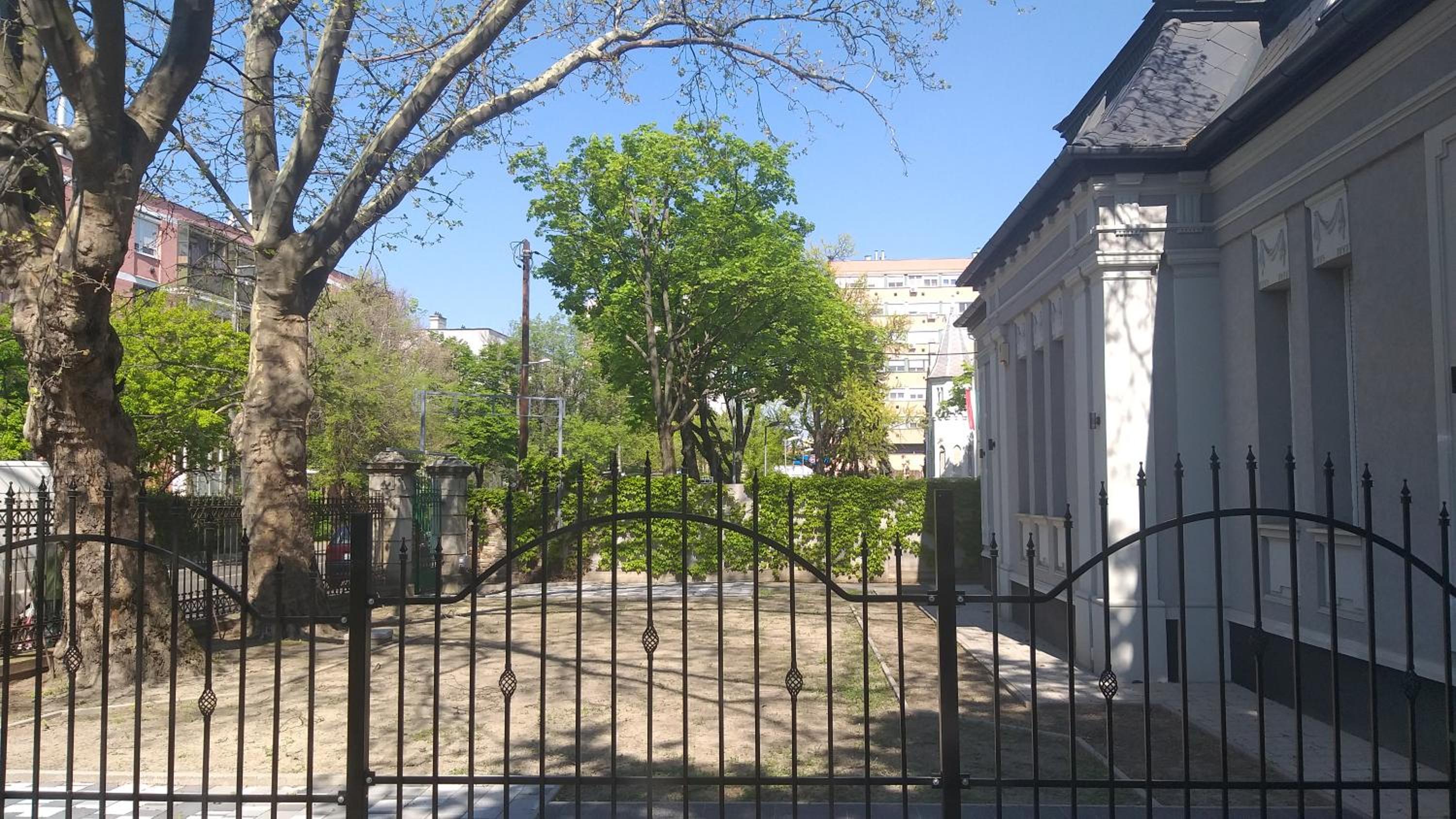 Photo 16
