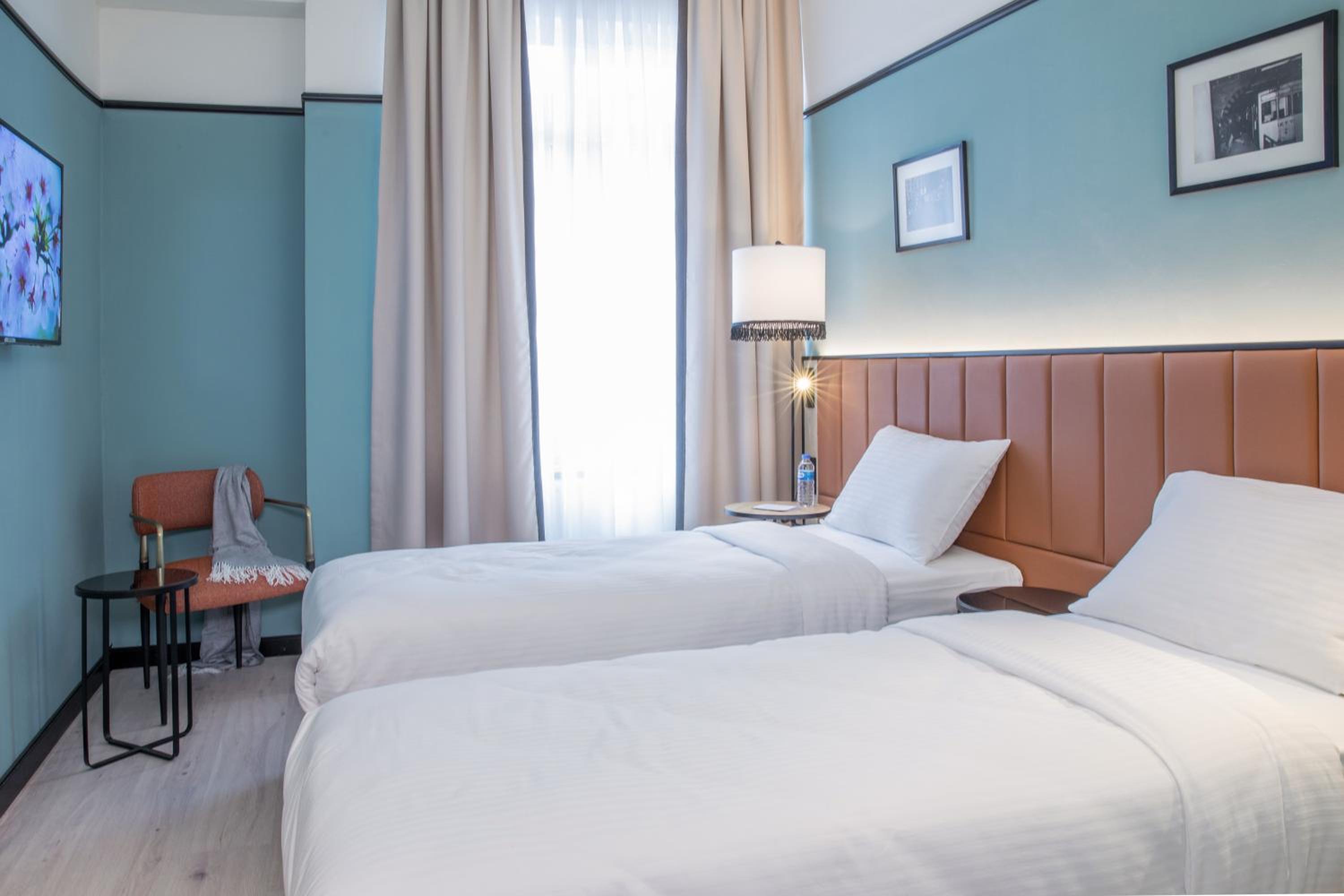 EA Exclusive Otel - Image 9