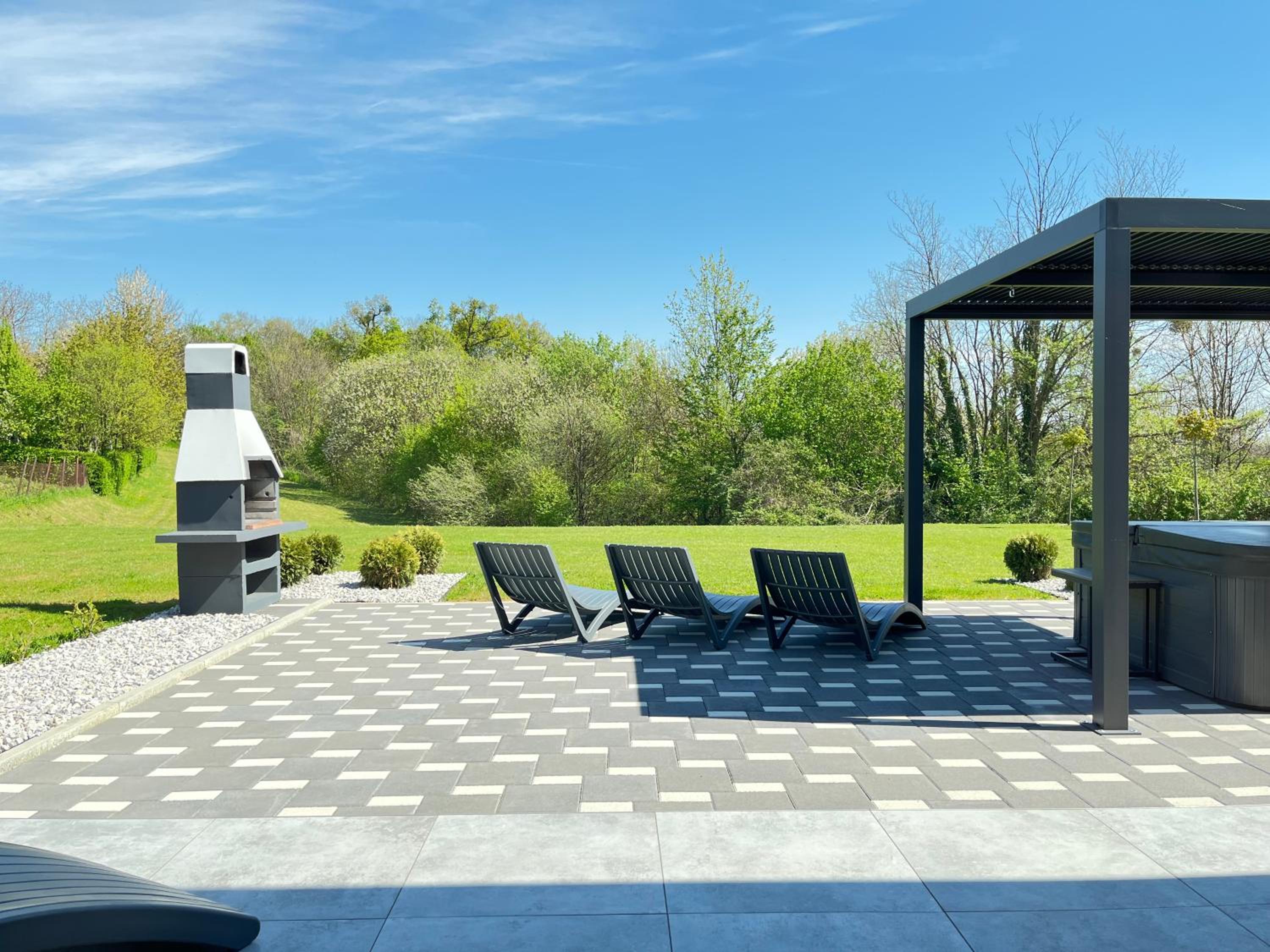 K Relax Place, Varaždinske Toplice, modern home with Sauna, Jacuzzi, WIFI