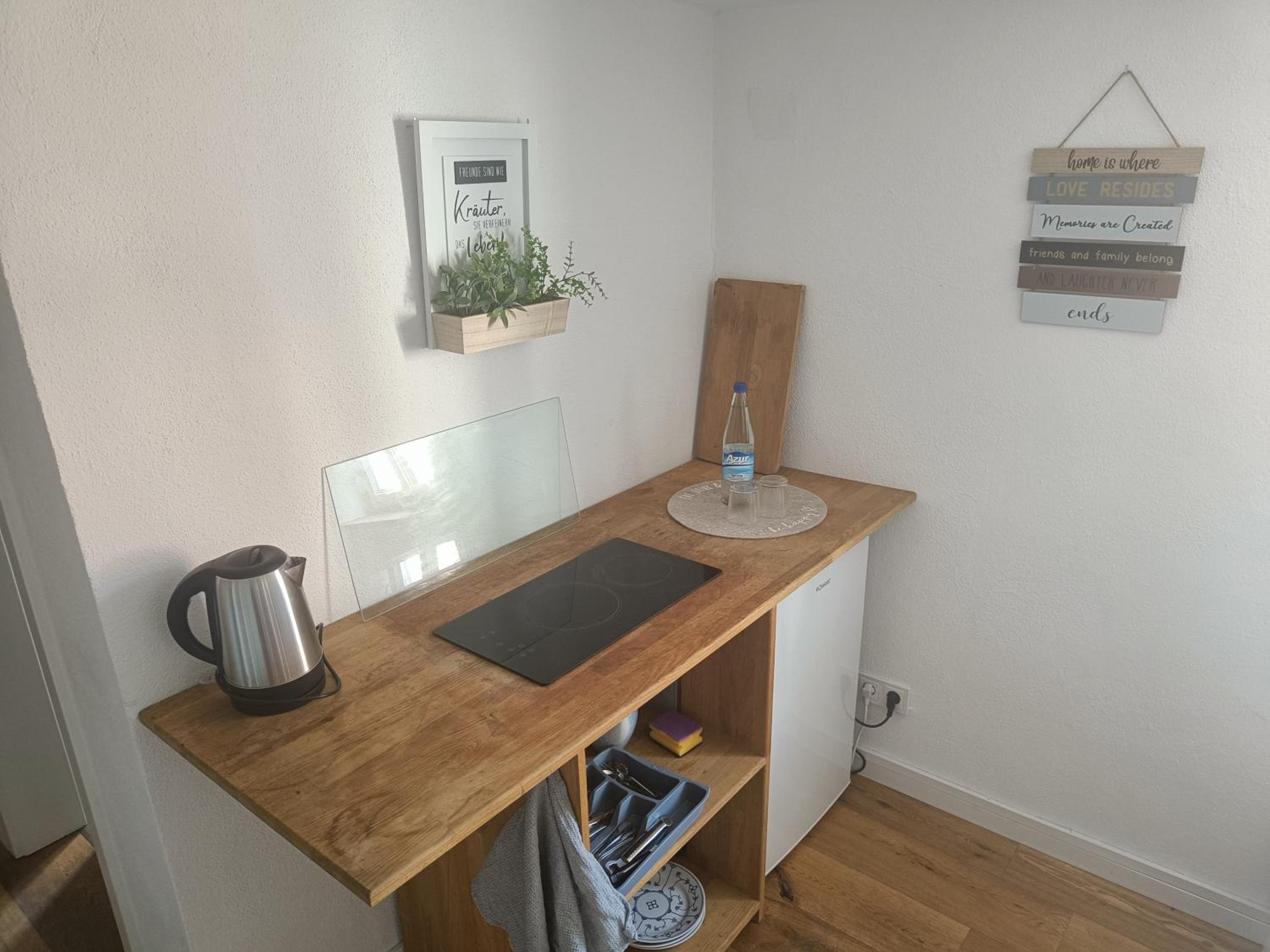 Apartments & möblierte Zimmer in Kahl am Main, Self-Check-In, W-Lan, Küchenzeile für Selbstversorgung, PKW-Platz