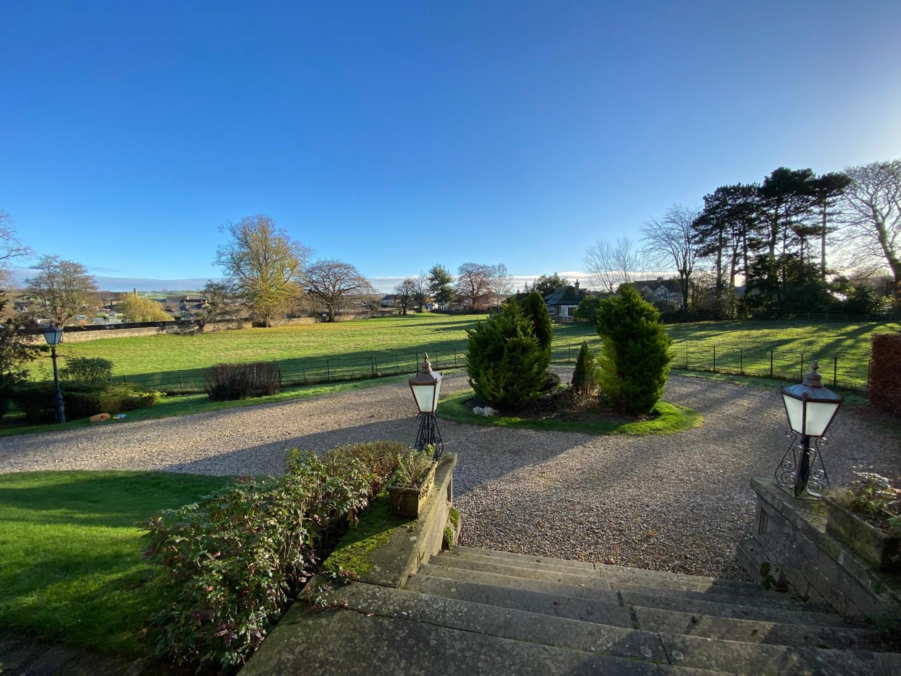 Bellfield Country Suites