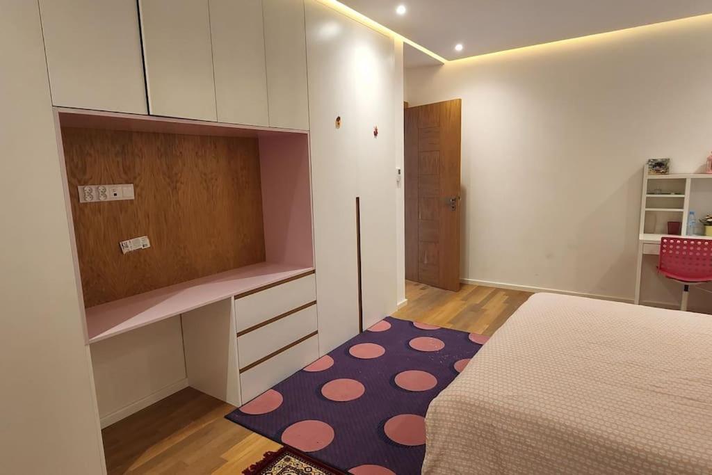 Villa moderne avenue M6 view 3