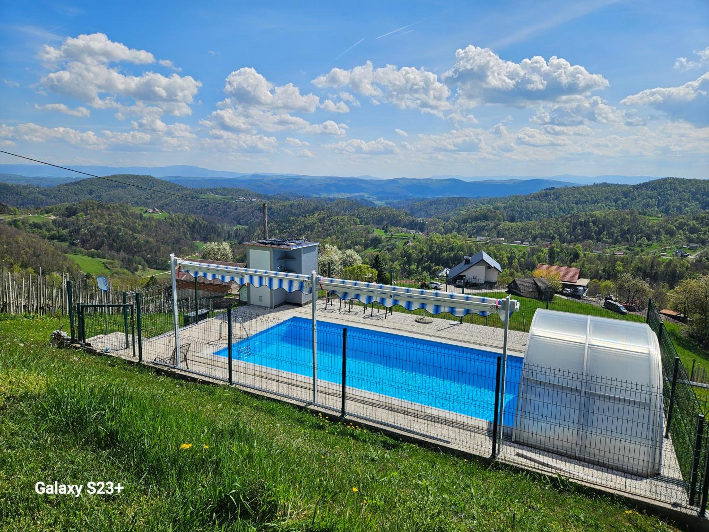 zidanica Bunderšek view 2