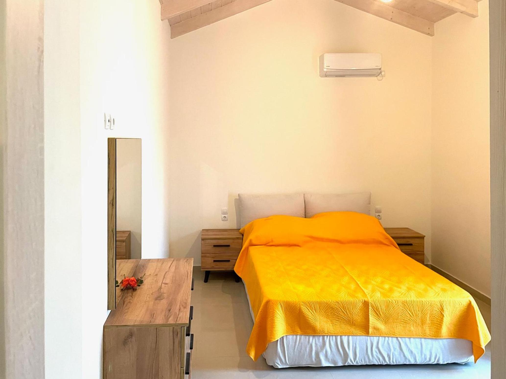 Lefkada house with private yard parking 2