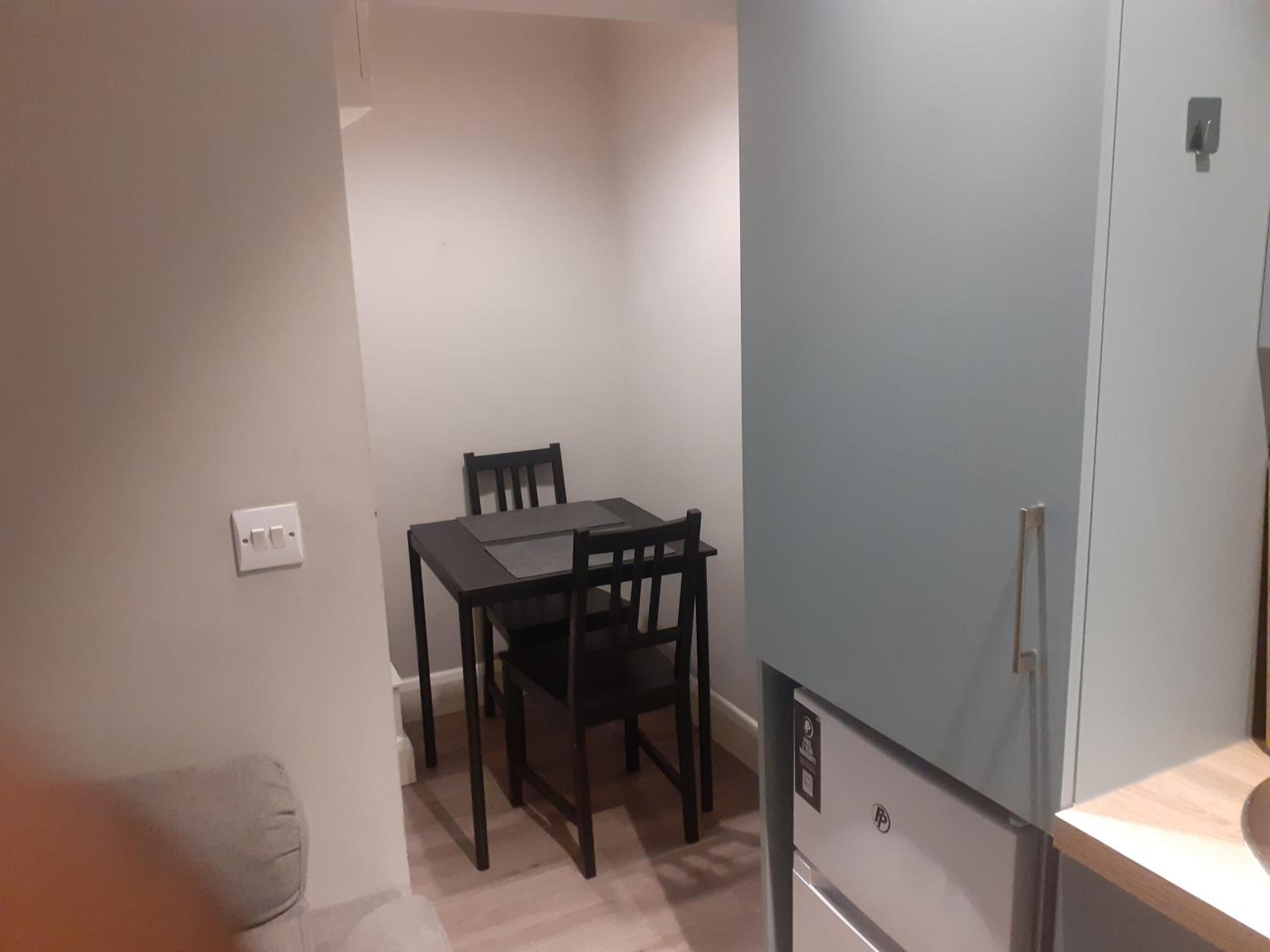Spacious Studio-Dublin 3