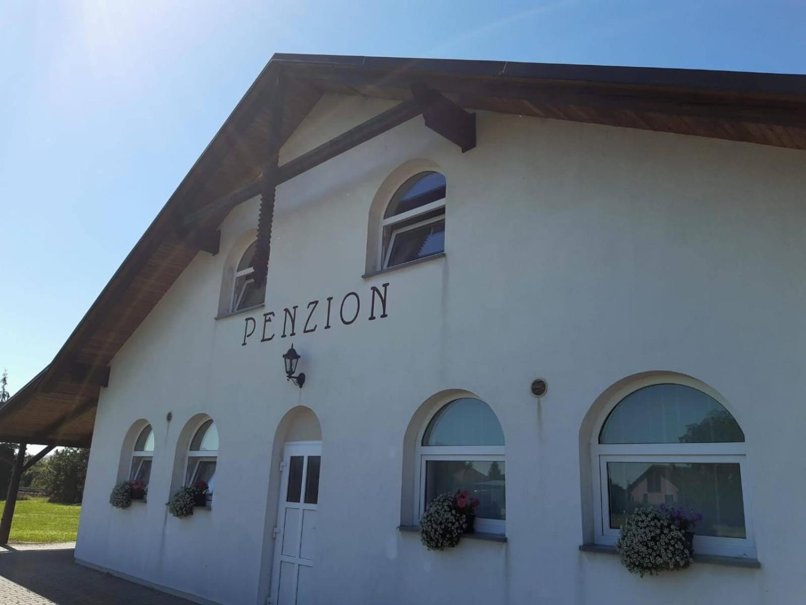 Hotel Penzion Cerhenice - Image 1