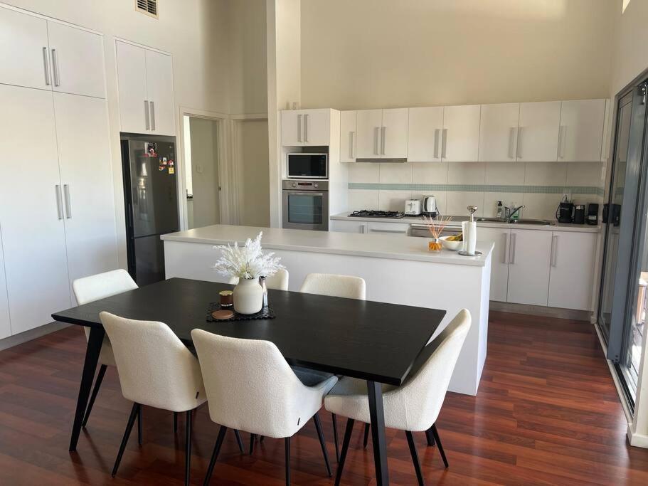 Stylish 3BR home with outdoor entertaining