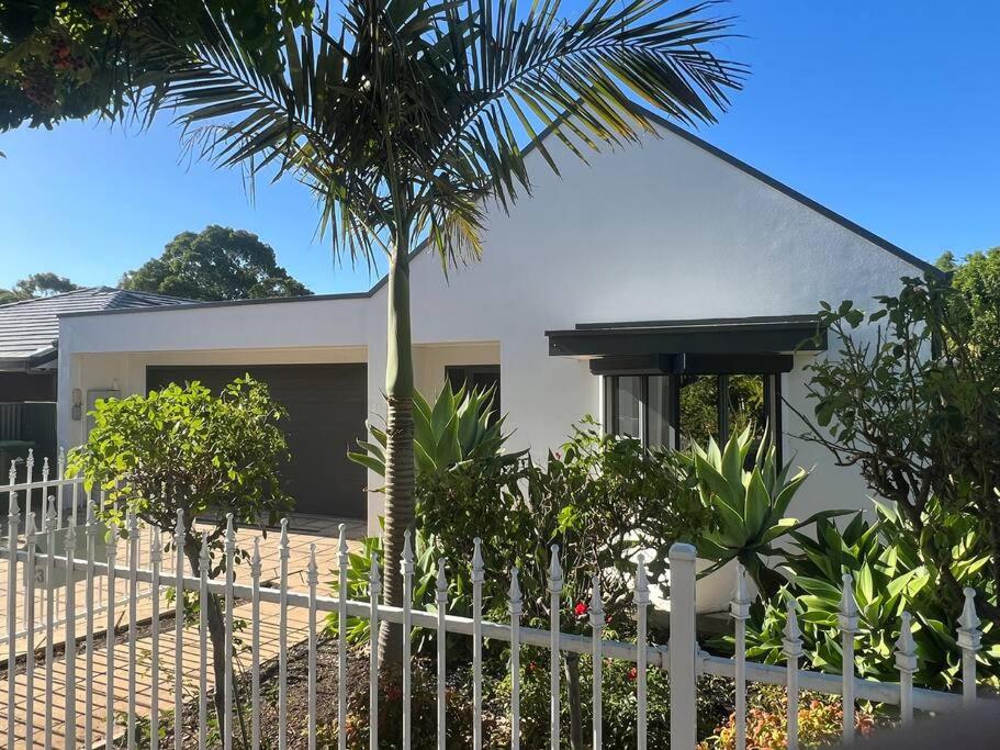 Stylish 3BR home with outdoor entertaining