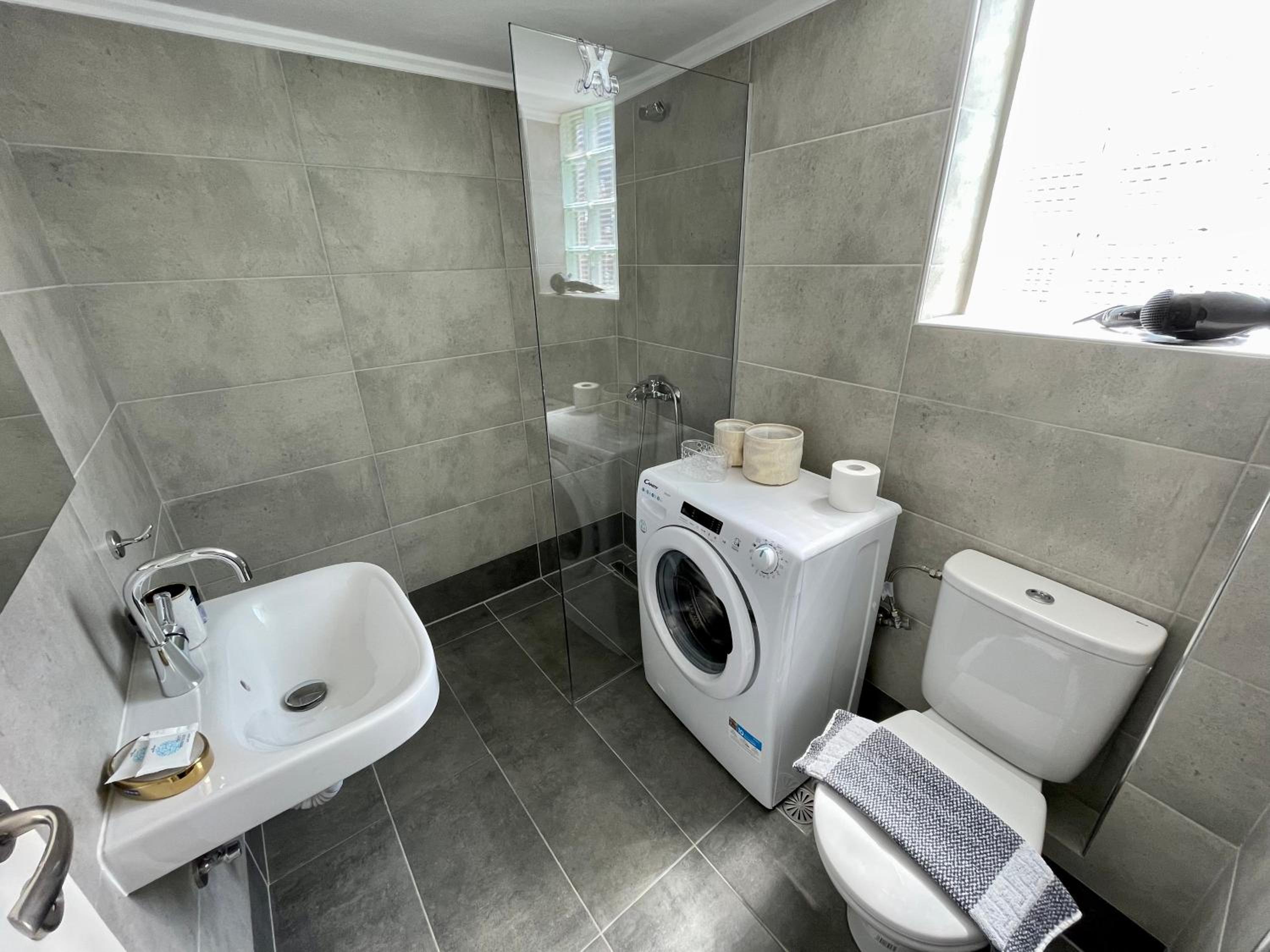 Acropolis Suite greendom