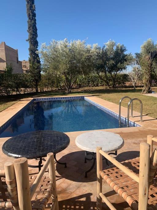 Villa Ily Marrakech Oasis privée avec piscine chauffée et panorama Atlas