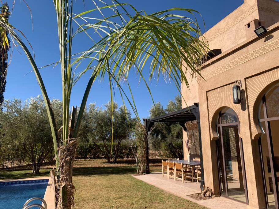 Villa Ily Marrakech Oasis privée avec piscine chauffée et panorama Atlas