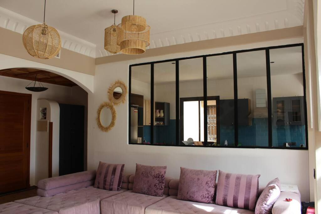 Villa Ily Marrakech Oasis privée avec piscine chauffée et panorama Atlas