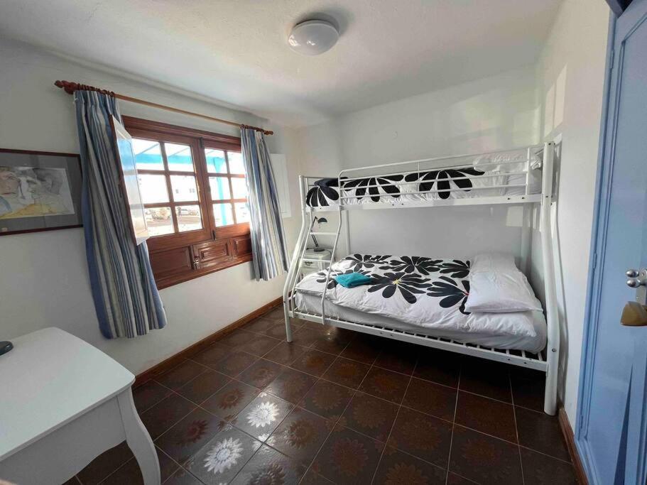 Villa Beachfront Famara