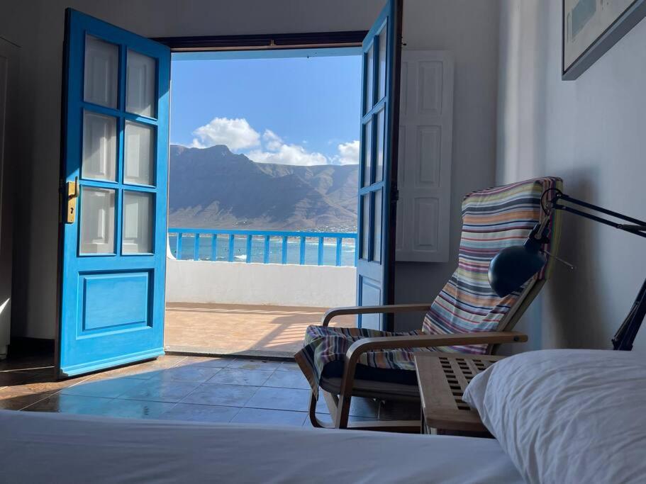 Villa Beachfront Famara