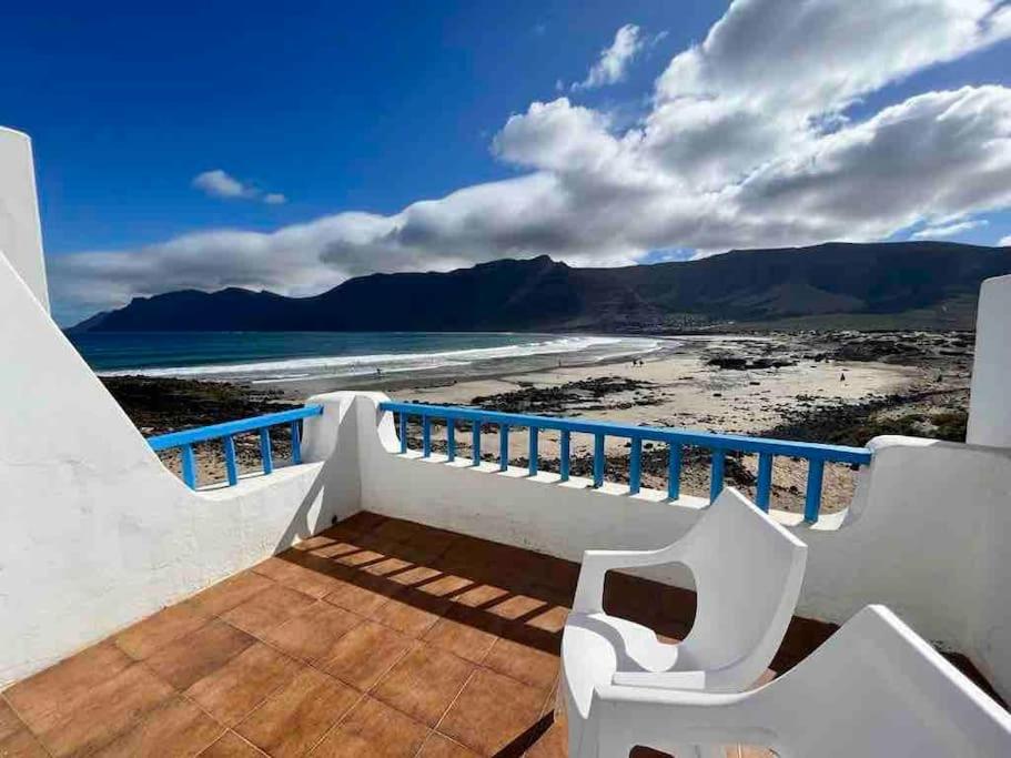 Villa Beachfront Famara