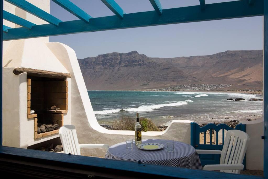 Villa Beachfront Famara