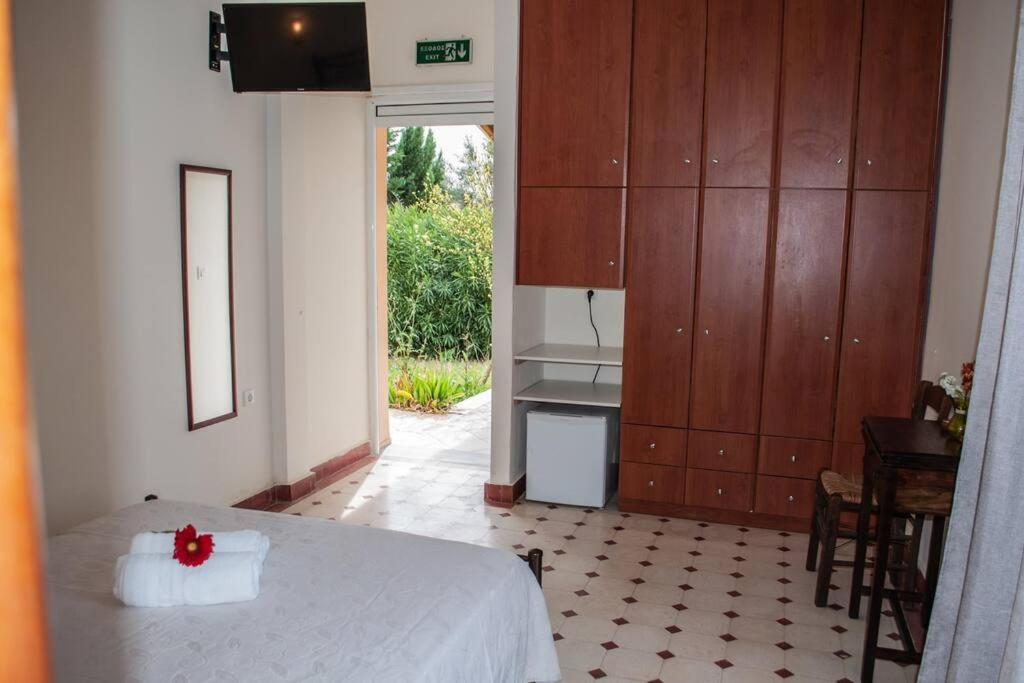 Phyllida Guest House - A2 view 3