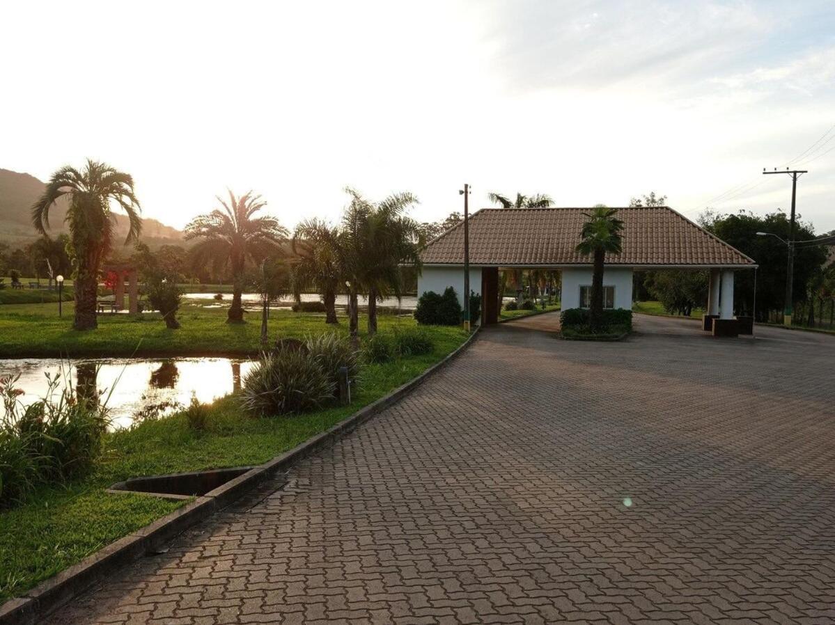 Cabana Estilosa junto a natureza